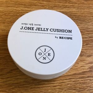 J. One Jelly Cushion Foundation Shade 23 Kbeauty